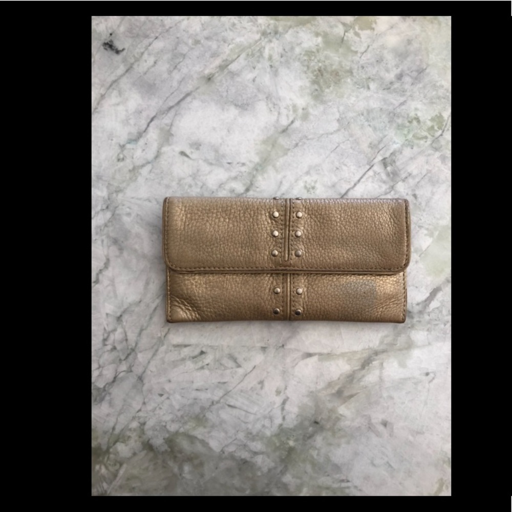 🛍Michael Kors vintage gold wallet